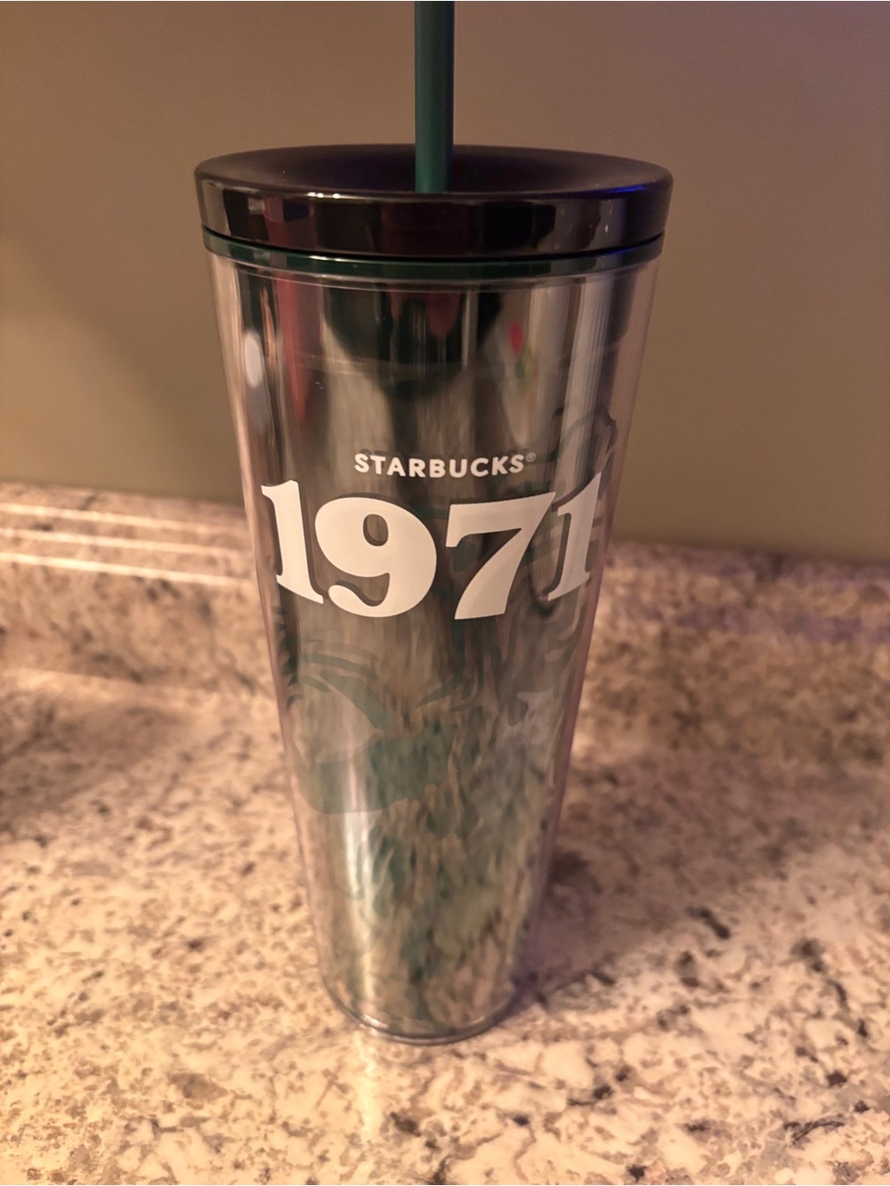 Starbucks Green and White 1971 Reusable Cold Cup Brand New 24 Ounce
